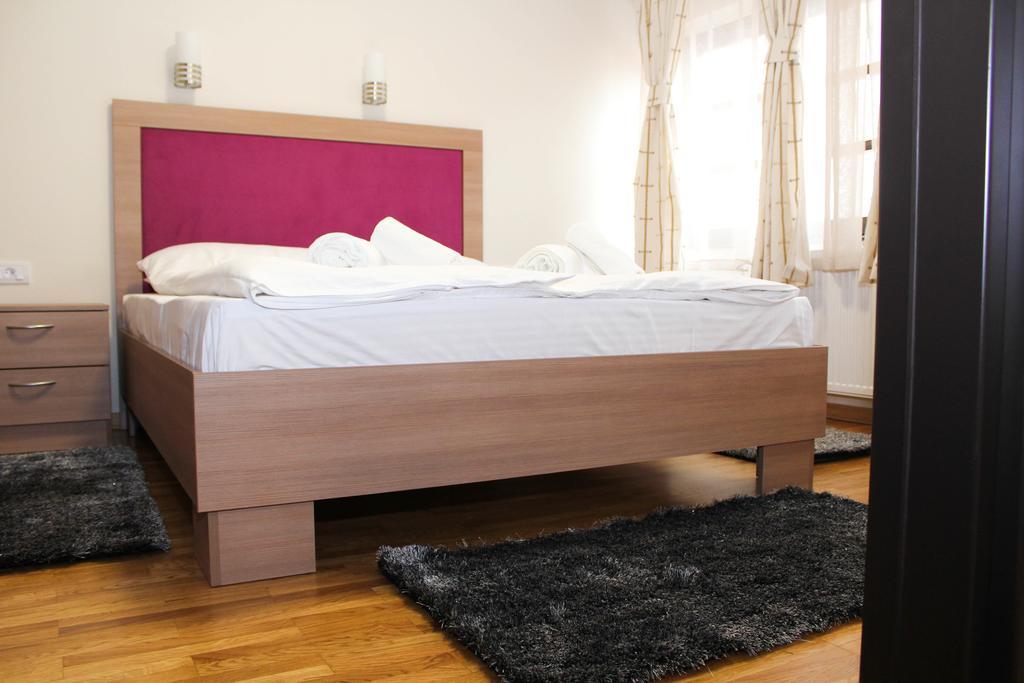 Wake Up Apartments And Rooms Belgrado Exterior foto