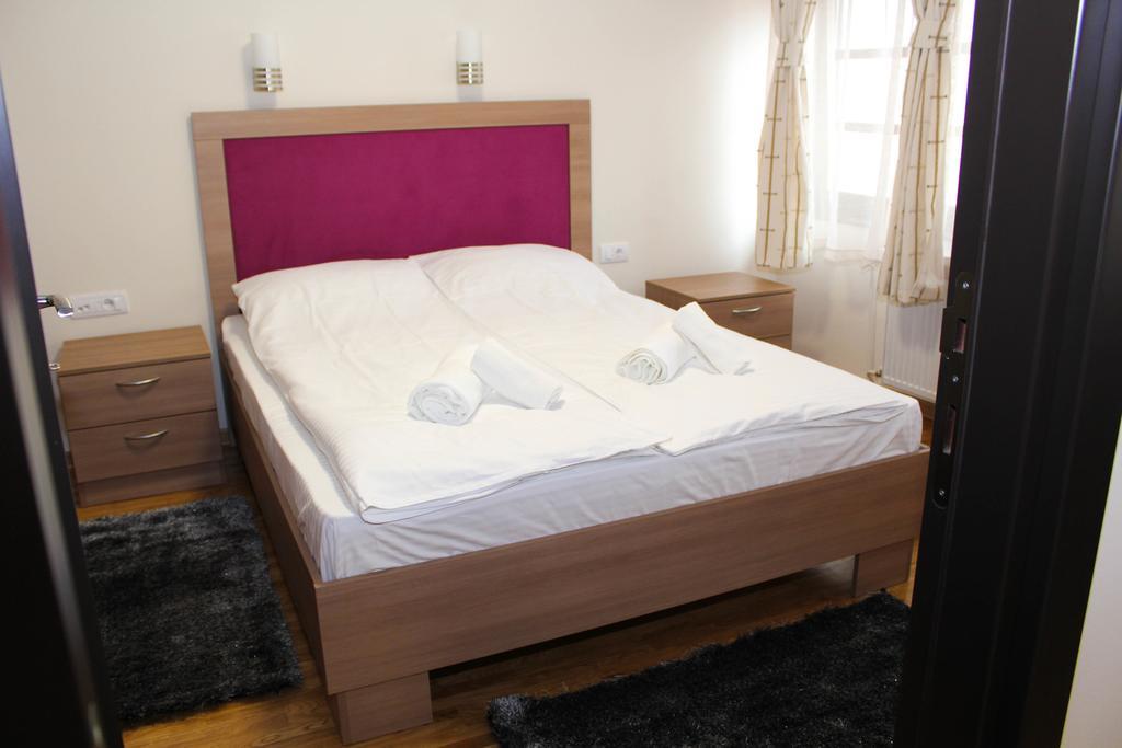 Wake Up Apartments And Rooms Belgrado Exterior foto